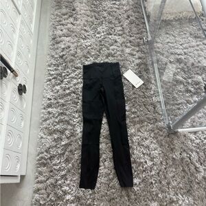NWT lululemon Black Fast and Free HR Tight 25”